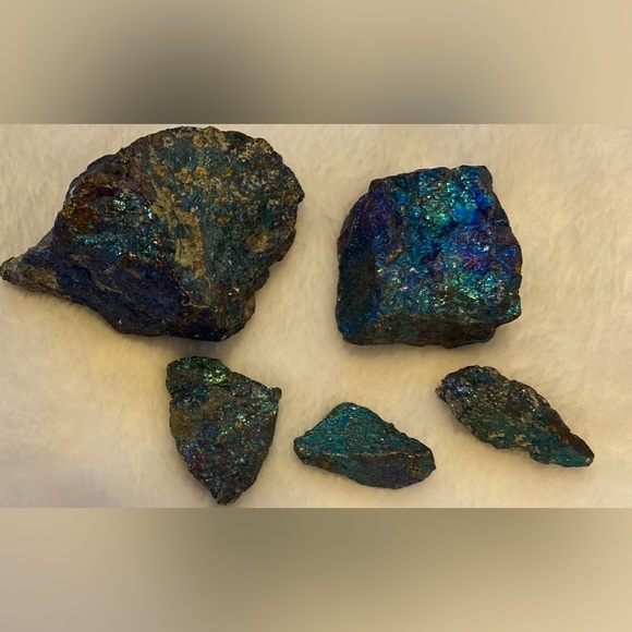 5 pieces of Peacock Ore, varying sizes and shapes. - Picture 1 of 15